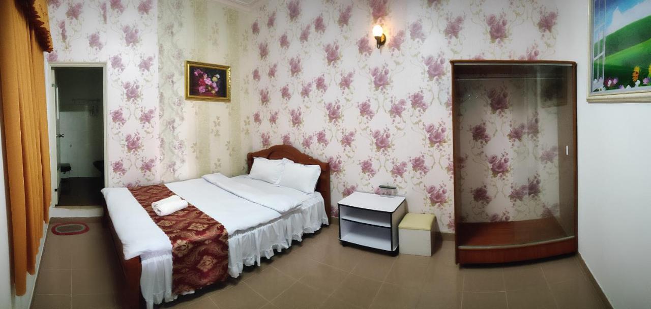 Hoang Uyen Hotel Da Lat Exterior photo